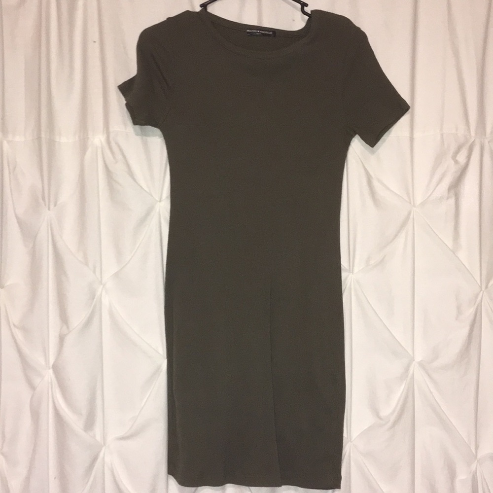 green ribbed dress